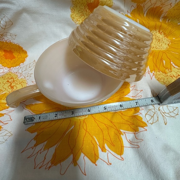 Fire King Ovenware 10 Peach Luster Bee Hive Handle Soup Bowls (2) 🍑🐝 MCM era - Picture 5 of 5